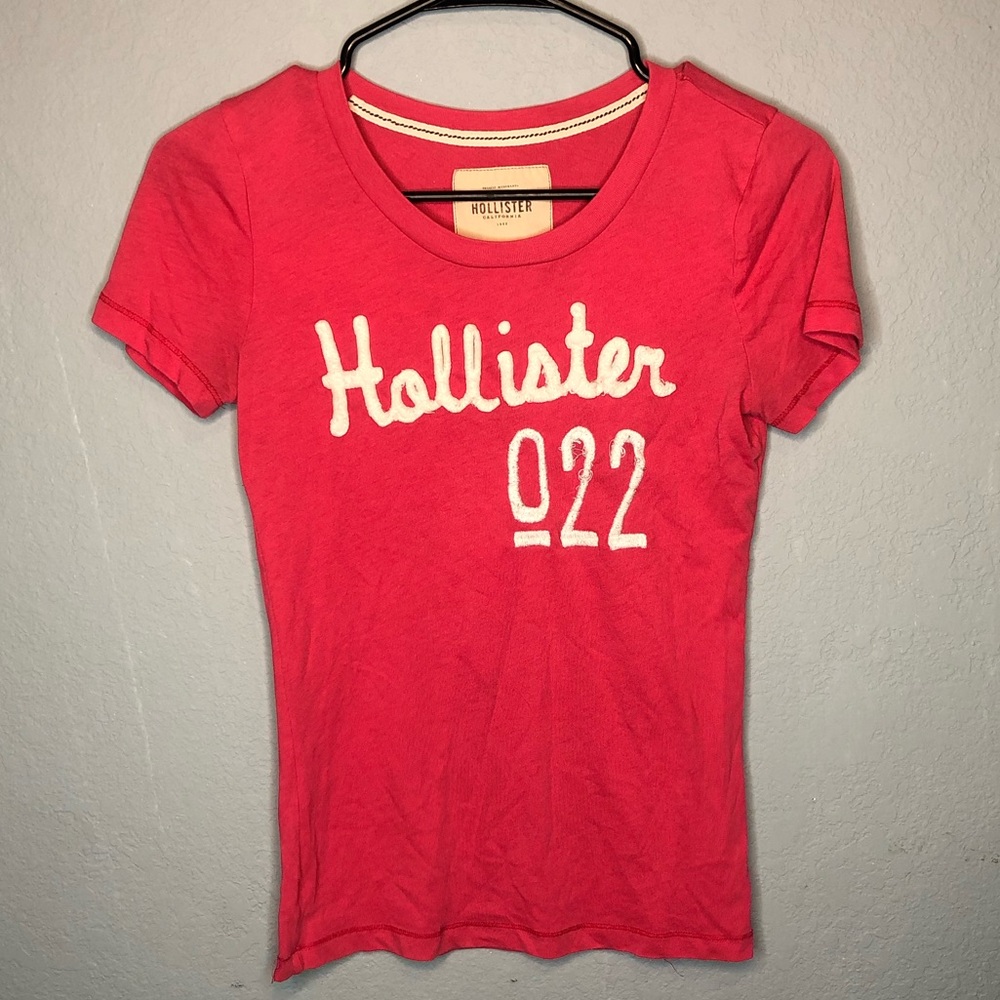 Red tee
